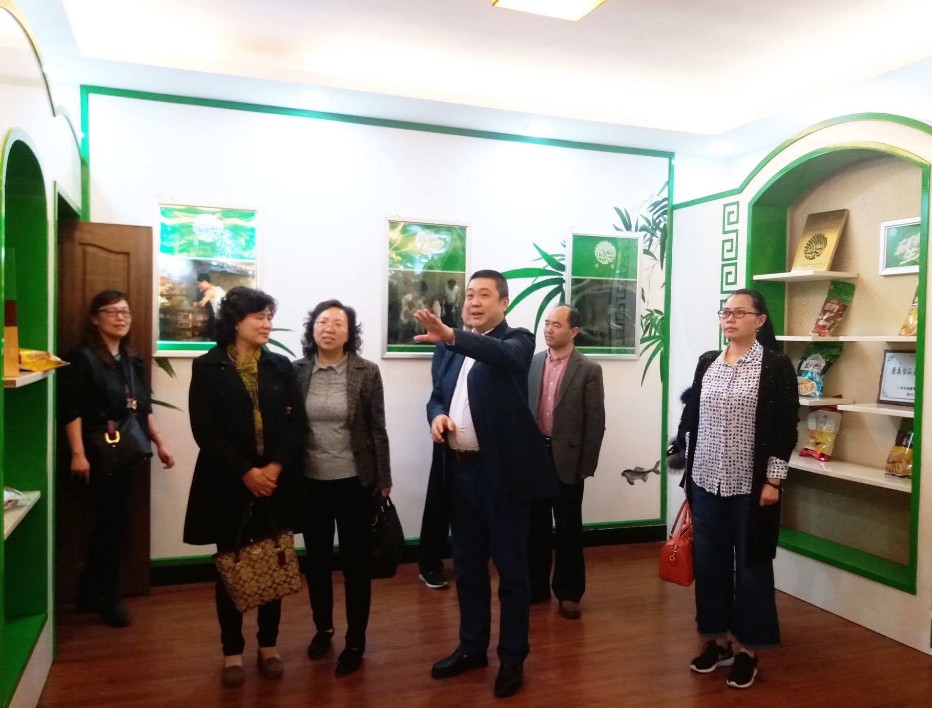 “十二五”民品定點生產(chǎn)企業(yè)檢查團蒞臨韓復(fù)興