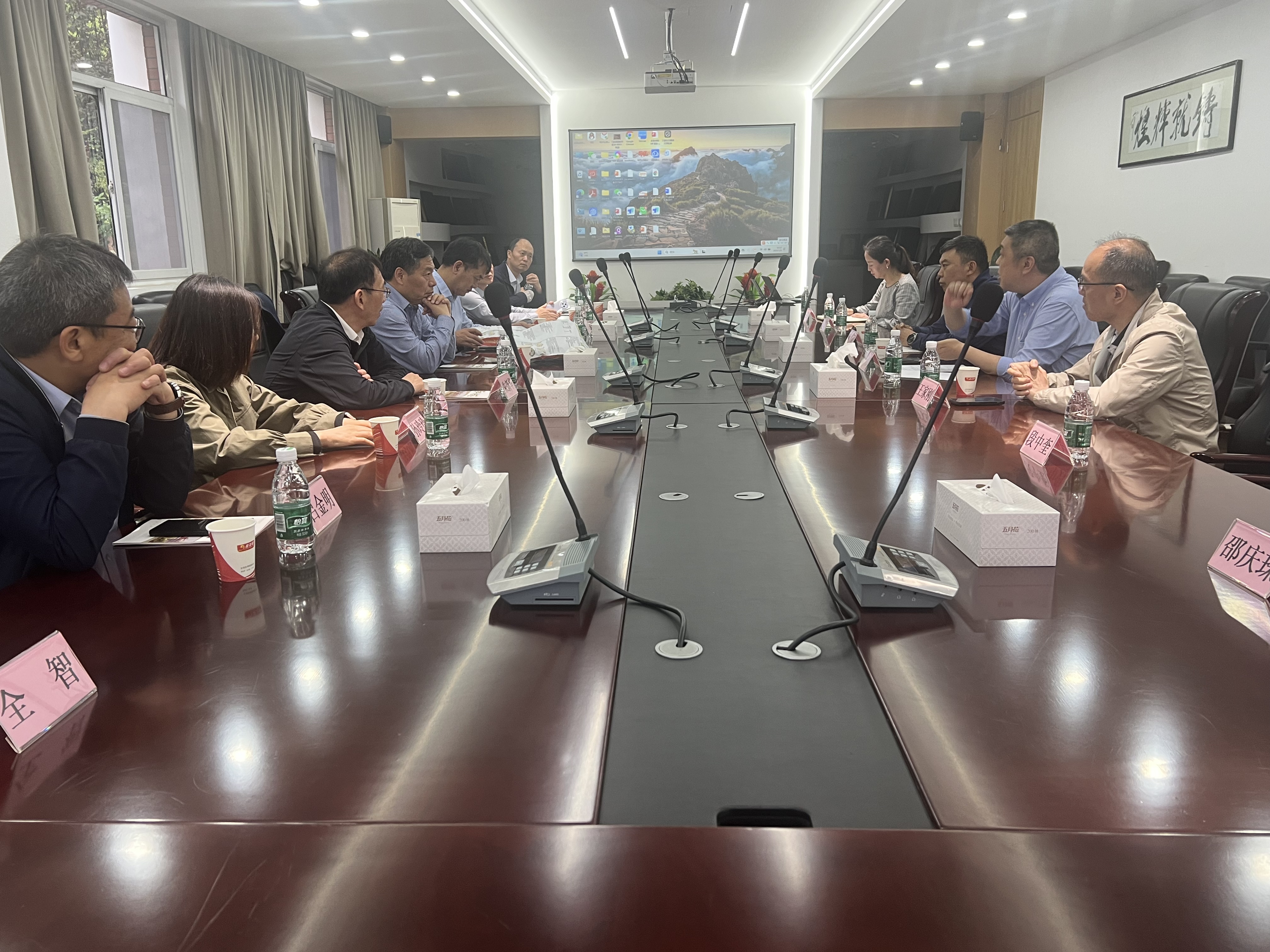 中國綠色食品發展中心刁新育主任一行深入企業調研指導