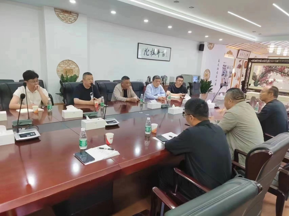 徐州佳合農牧集團謝殿峰董事長一行親臨桂花鴨集團考察